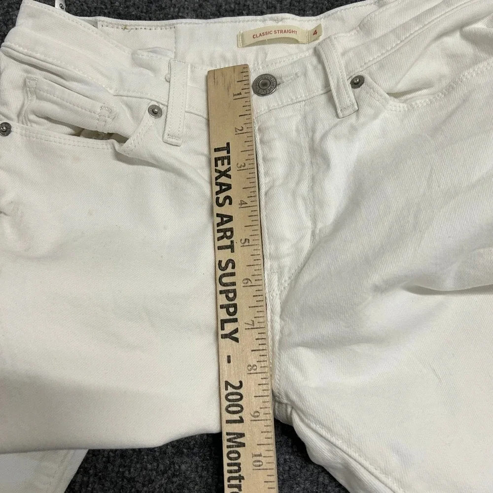 Levi's Jeans Womens Size 4 White Classic Straight Leg Mid Rise Denim Pants